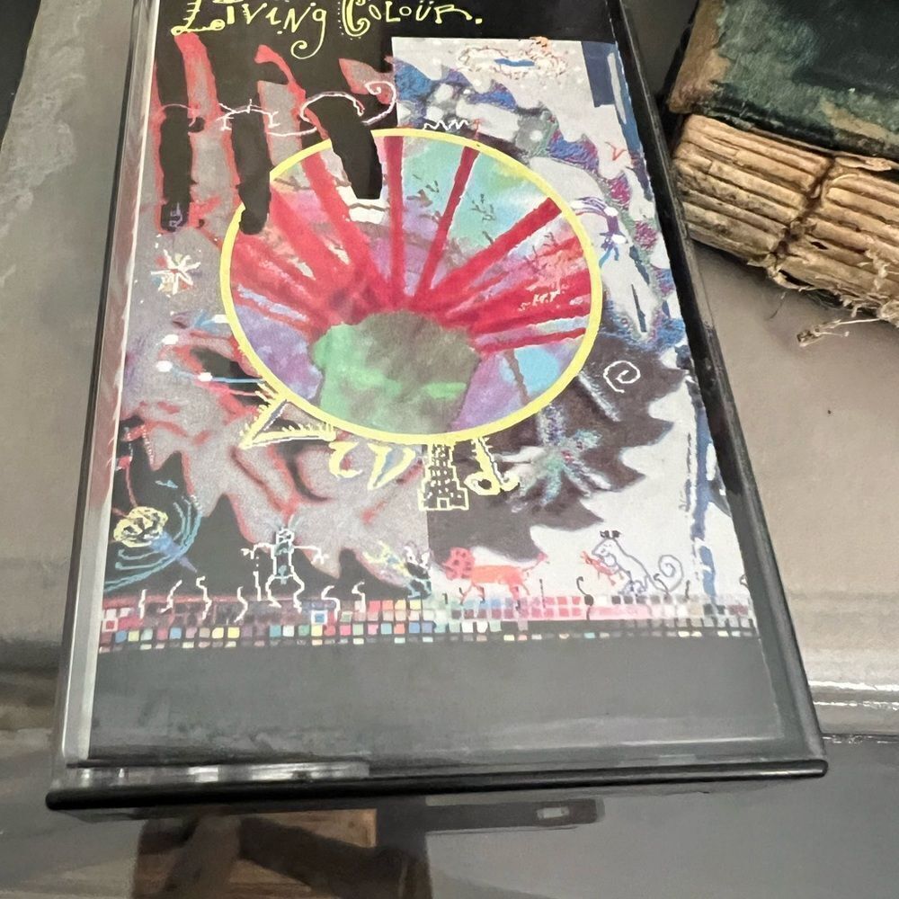 LIVING COLOUR VIVID CULT OF PERSONALITY VINTAGE CASSETTE TAPE CBS RARE (1988)